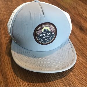 Technical running trucker hat (Territory Run)